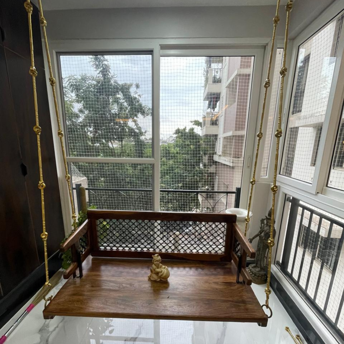 Wooden Reversible Swing With Decorative Jali For Living Room And Balcony